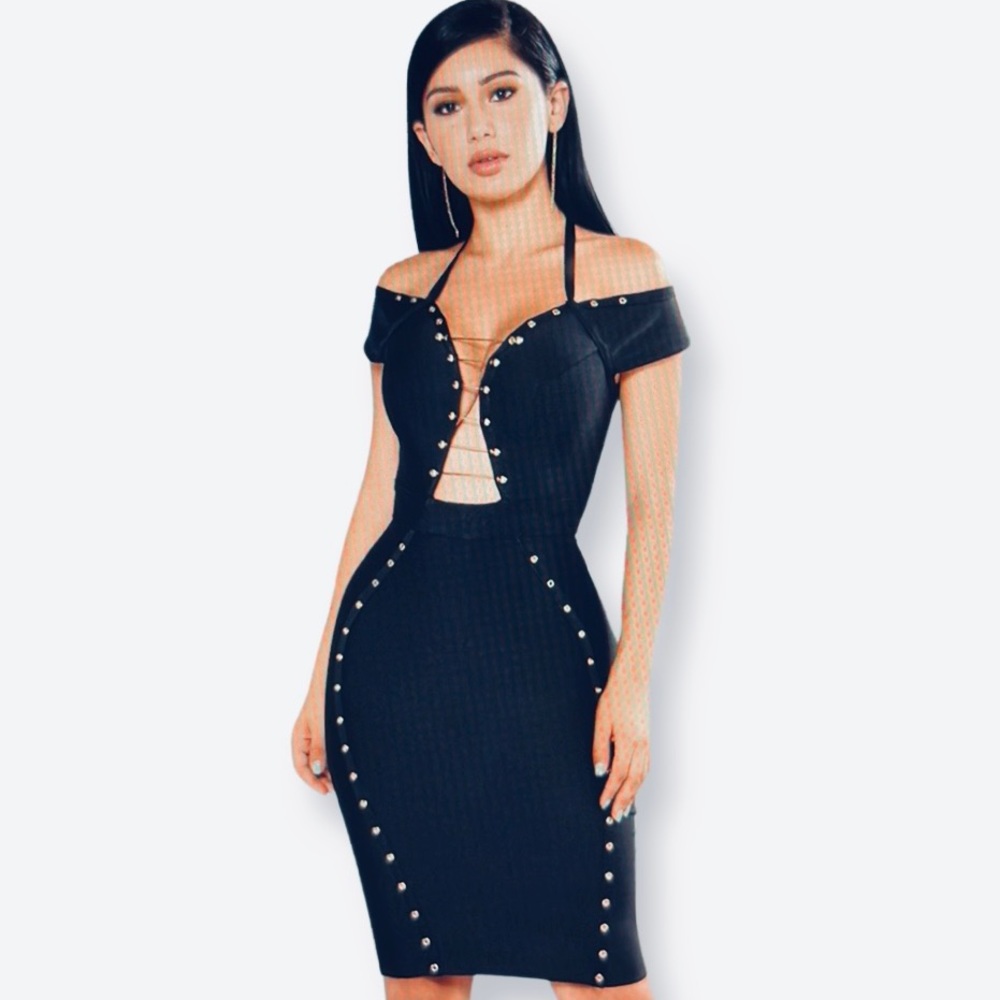 *NEW* Fashion Nova Sexy Bandage Dress, Black w/ Gold Hardware in Size Small